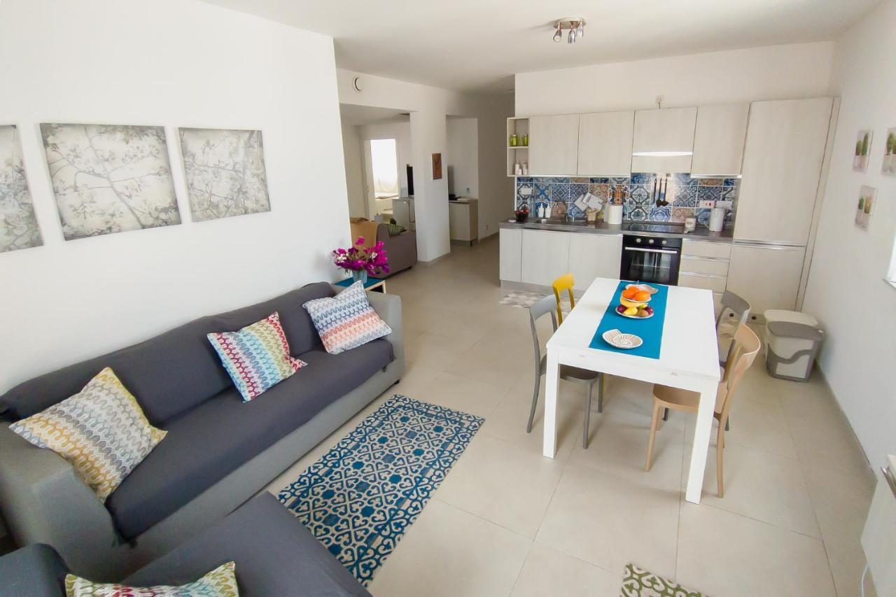 Sliema, Villa Savoia Luxury Apartment For 5 Guests Gzira Esterno foto