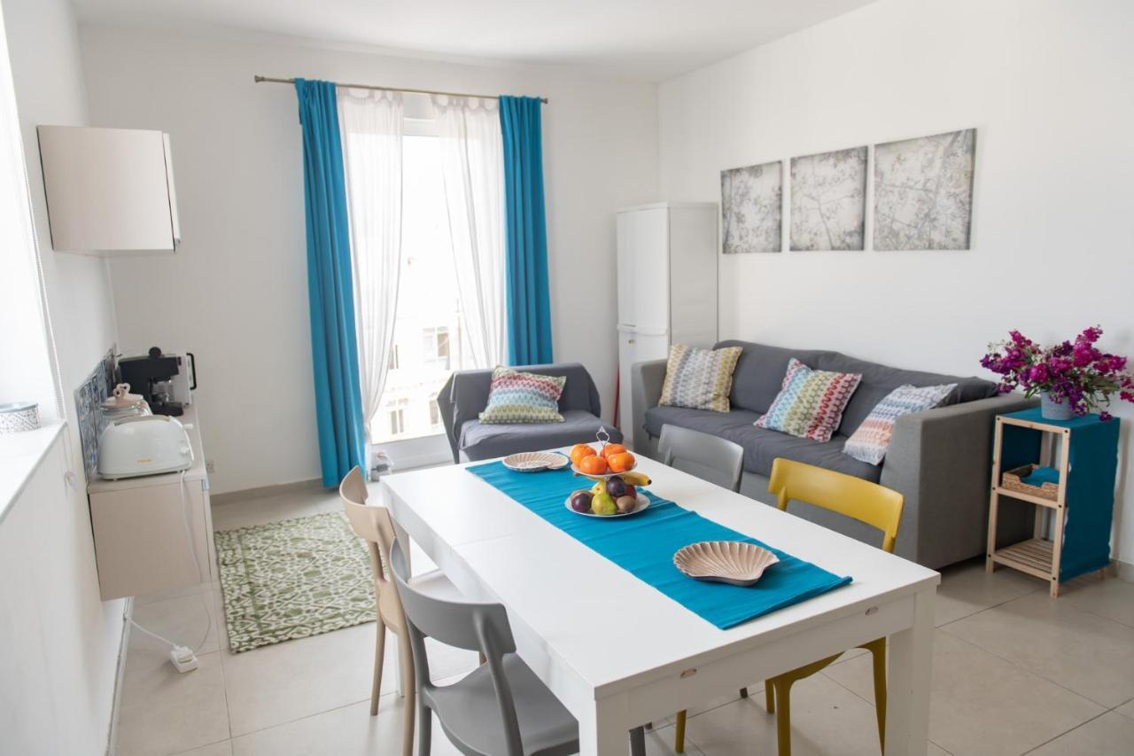 Sliema, Villa Savoia Luxury Apartment For 5 Guests Gzira Esterno foto