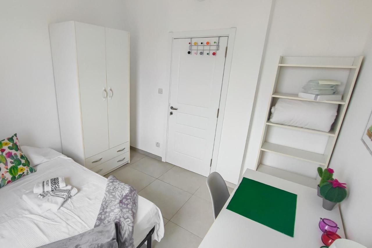 Sliema, Villa Savoia Luxury Apartment For 5 Guests Gzira Esterno foto